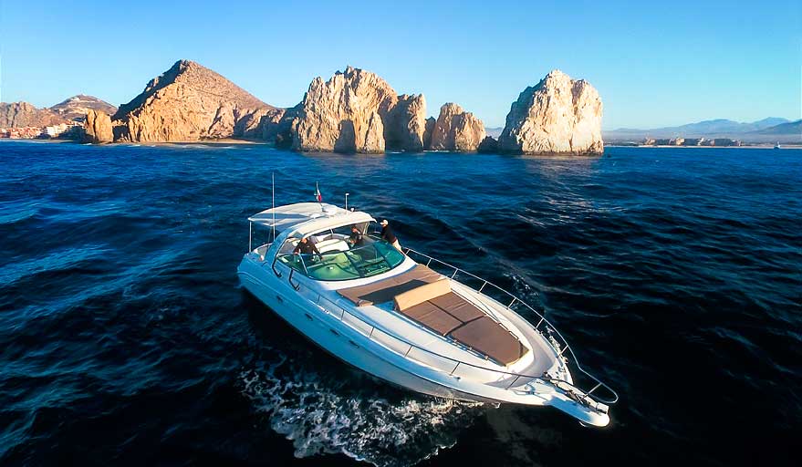 luxury yachts in cabo right now