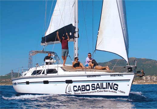 Reserva Velero Compartido de Snorkel o Atardecer en Cabo San Lucas