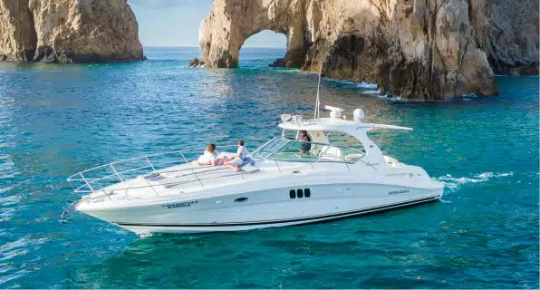 Reserva Yate de Lujo Privado de 45' en Cabo San Lucas