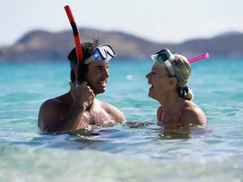 Snorkeling at Chilleno Beach image